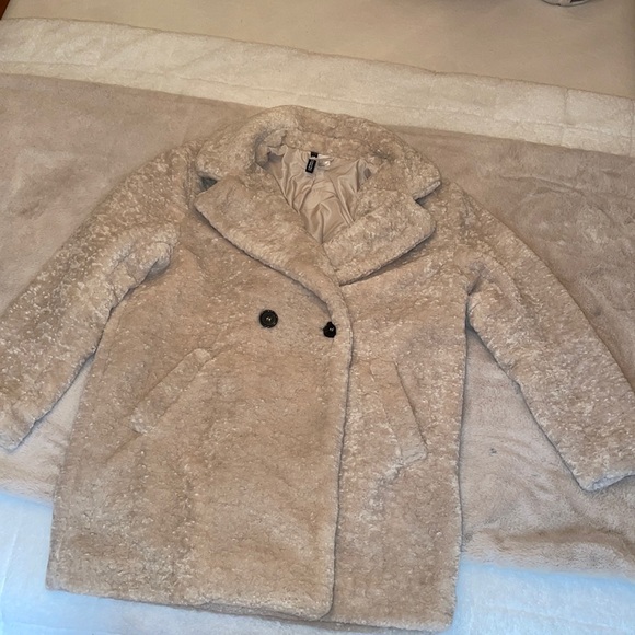 H&M Jacket - Picture 2 of 3